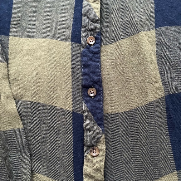 Altar’d State lightweight flannel - Picture 5 of 6